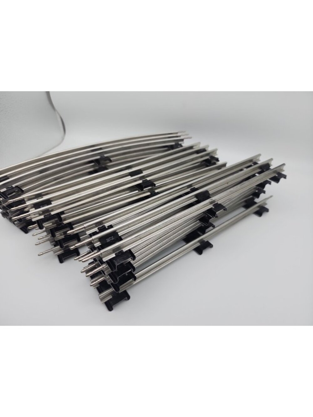 Lionel 12 pc 3 Rail 027 Gauge Train Track (4 curved 8 Straight) USA